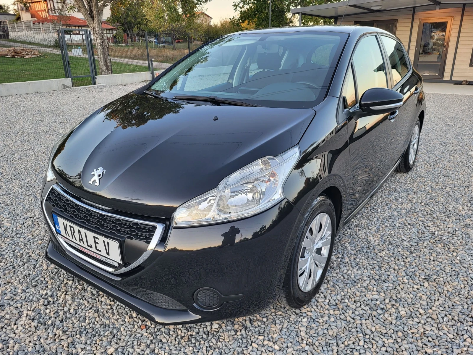 Peugeot 208 1.4HDI  - изображение 2