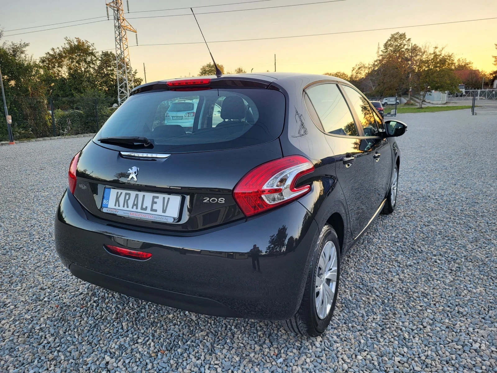 Peugeot 208 1.4HDI  - изображение 4