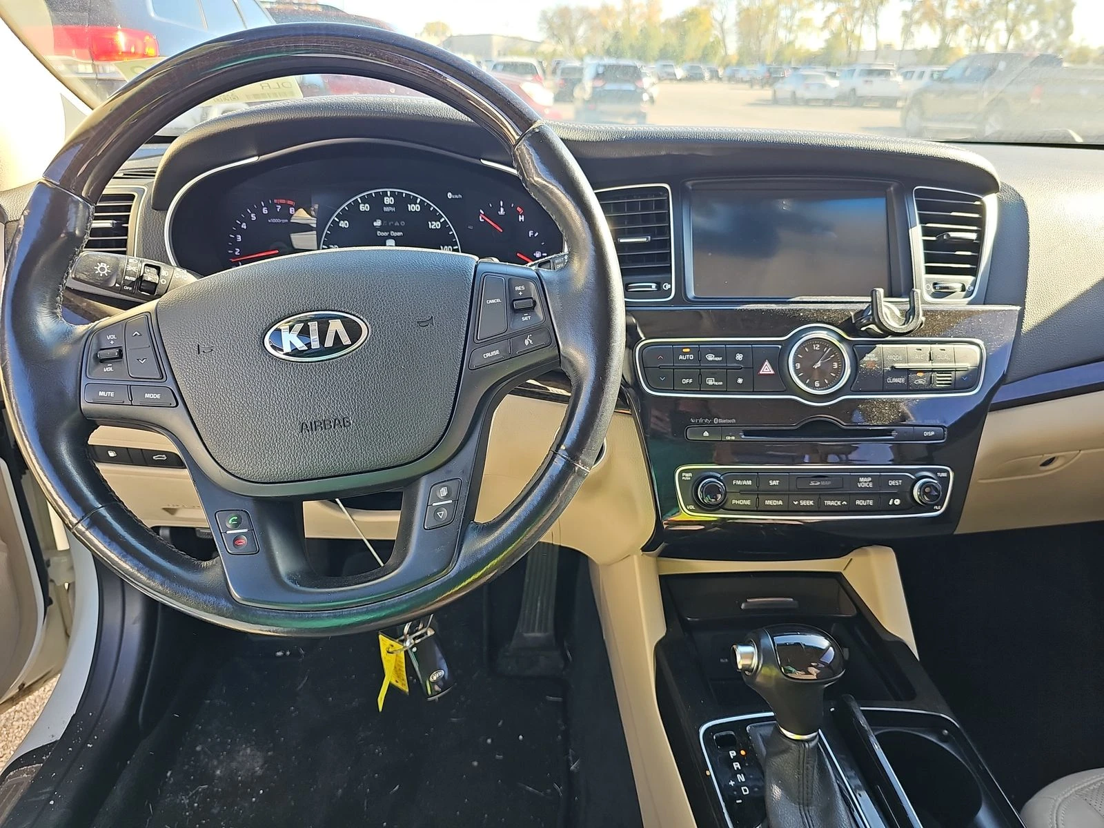 Kia Cadenza Premium - изображение 9