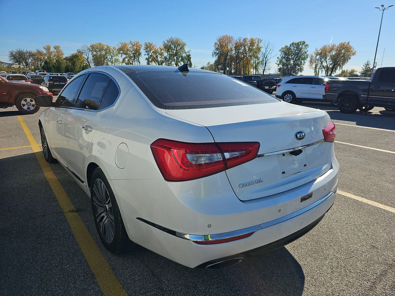 Kia Cadenza Premium - изображение 4