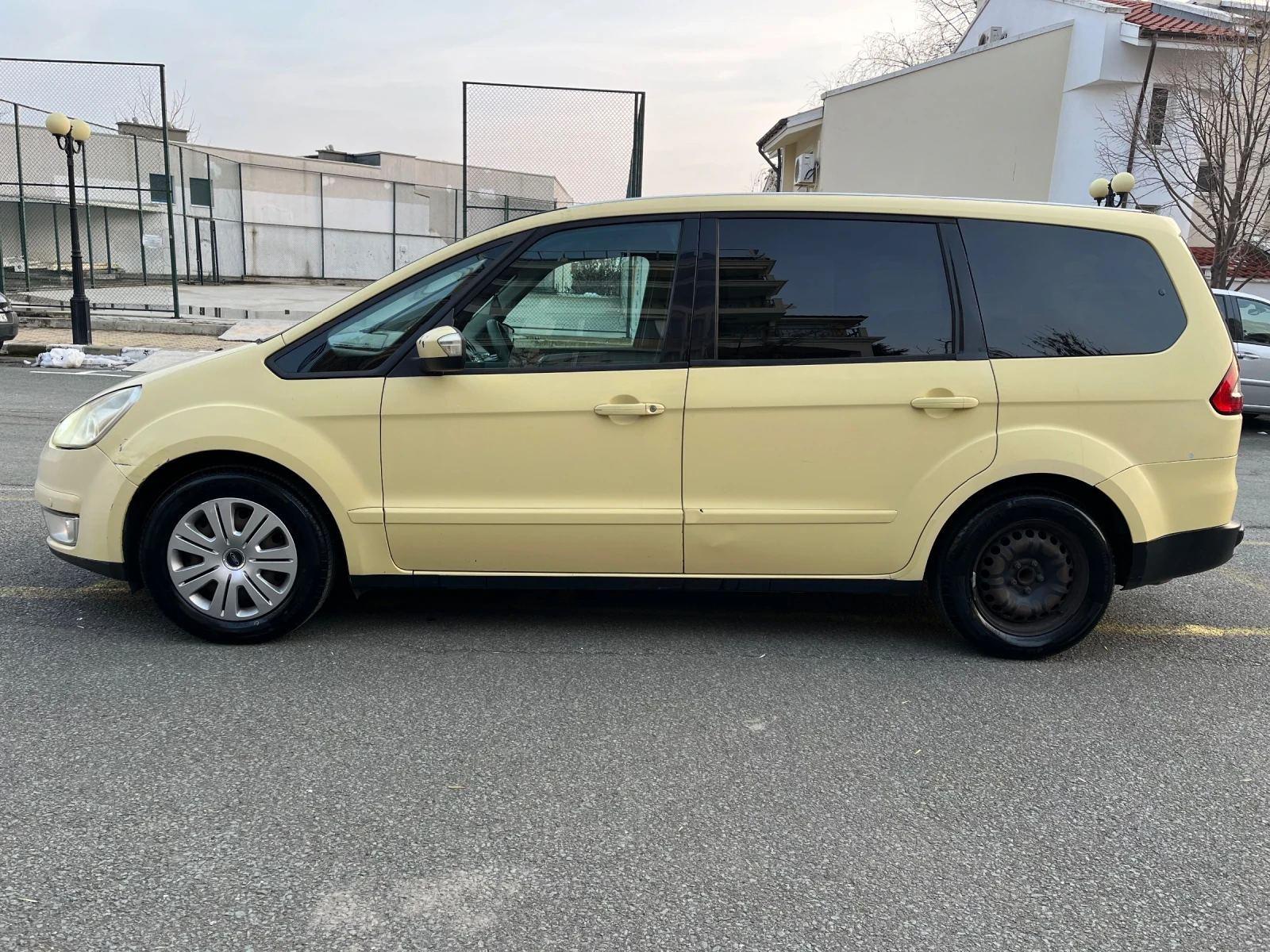 Ford Galaxy 2.0  - изображение 3