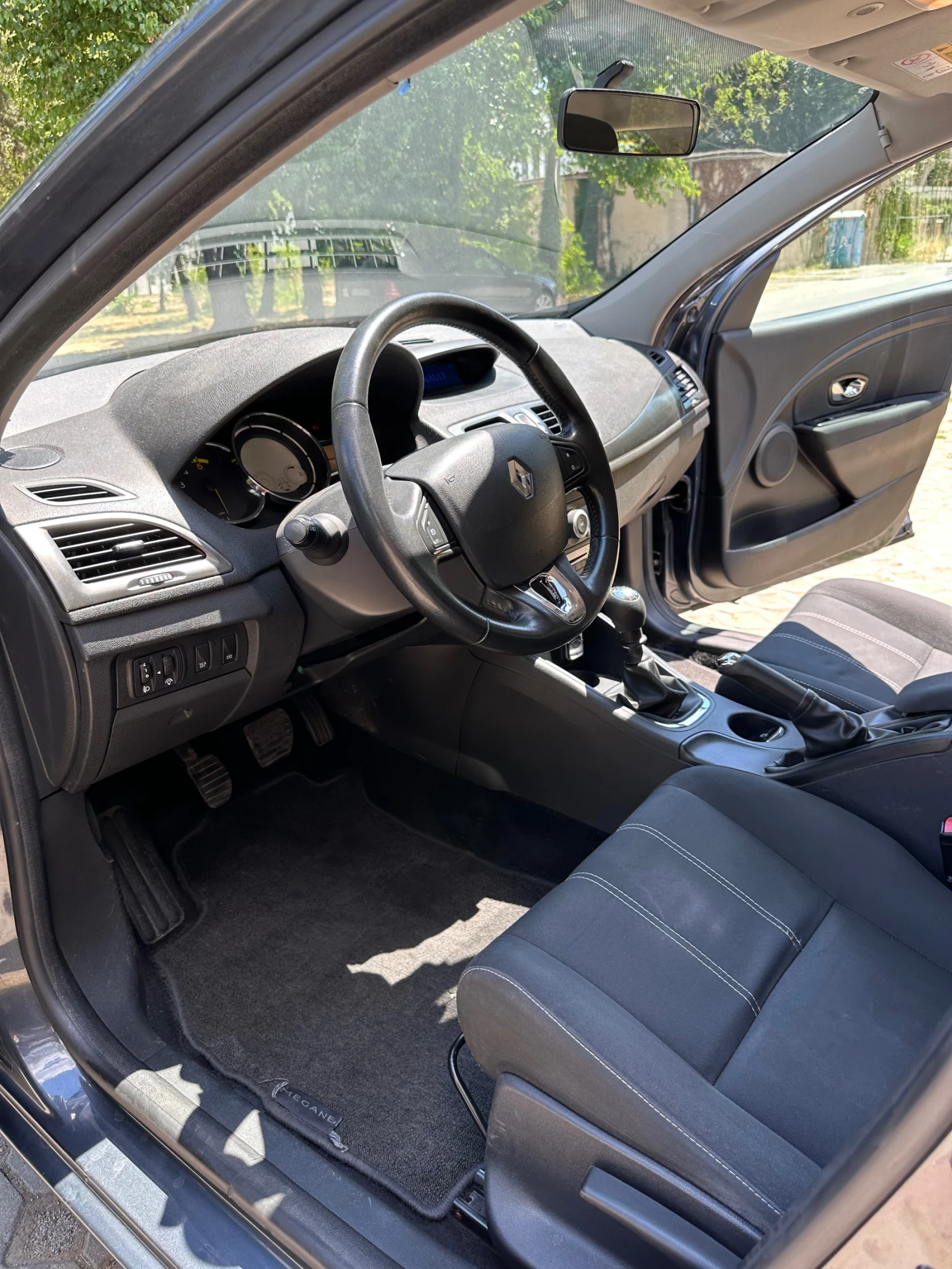 Renault Megane   | Mobile.bg   13