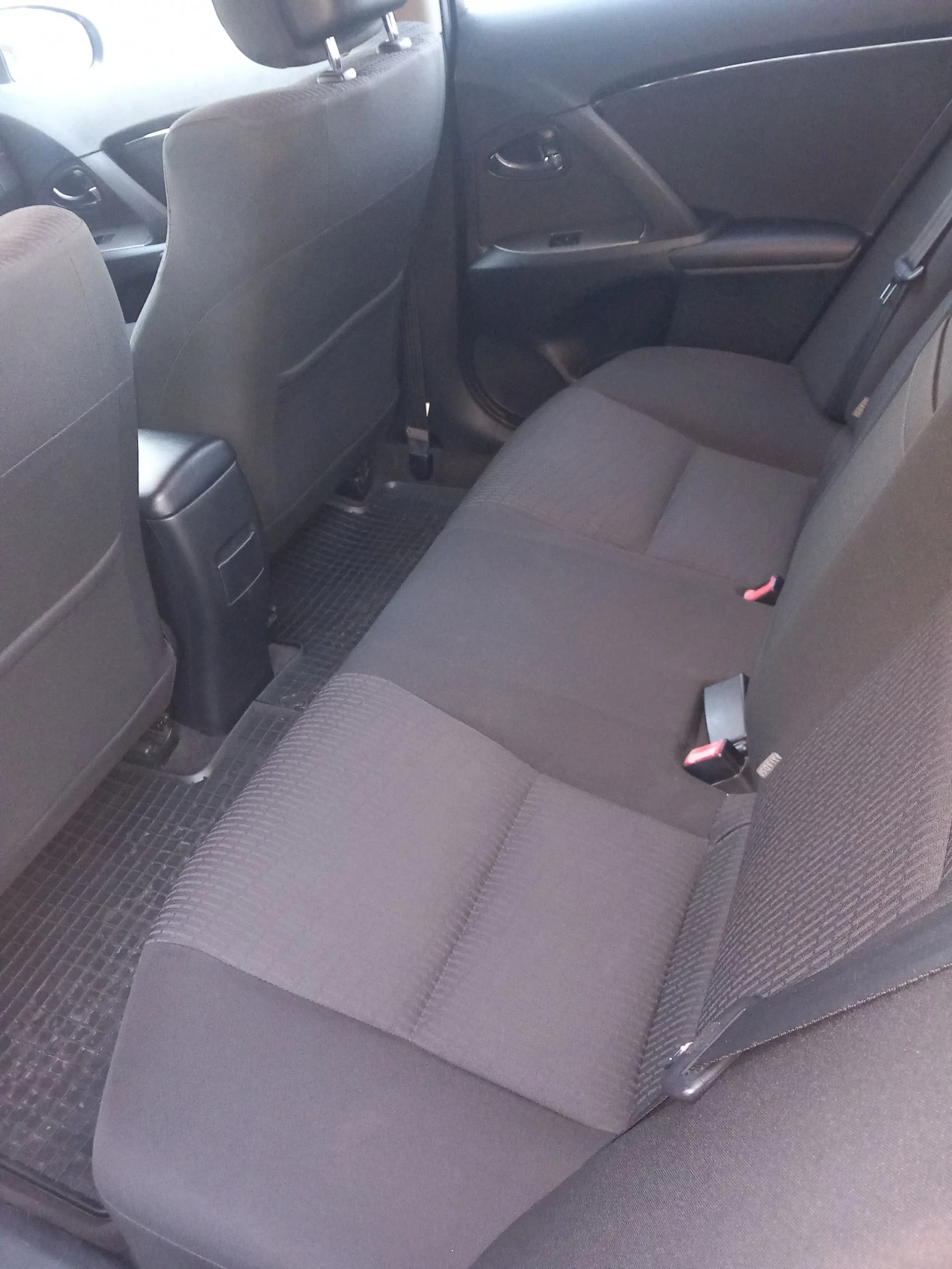 Toyota Avensis | Mobile.bg � ����������� 14