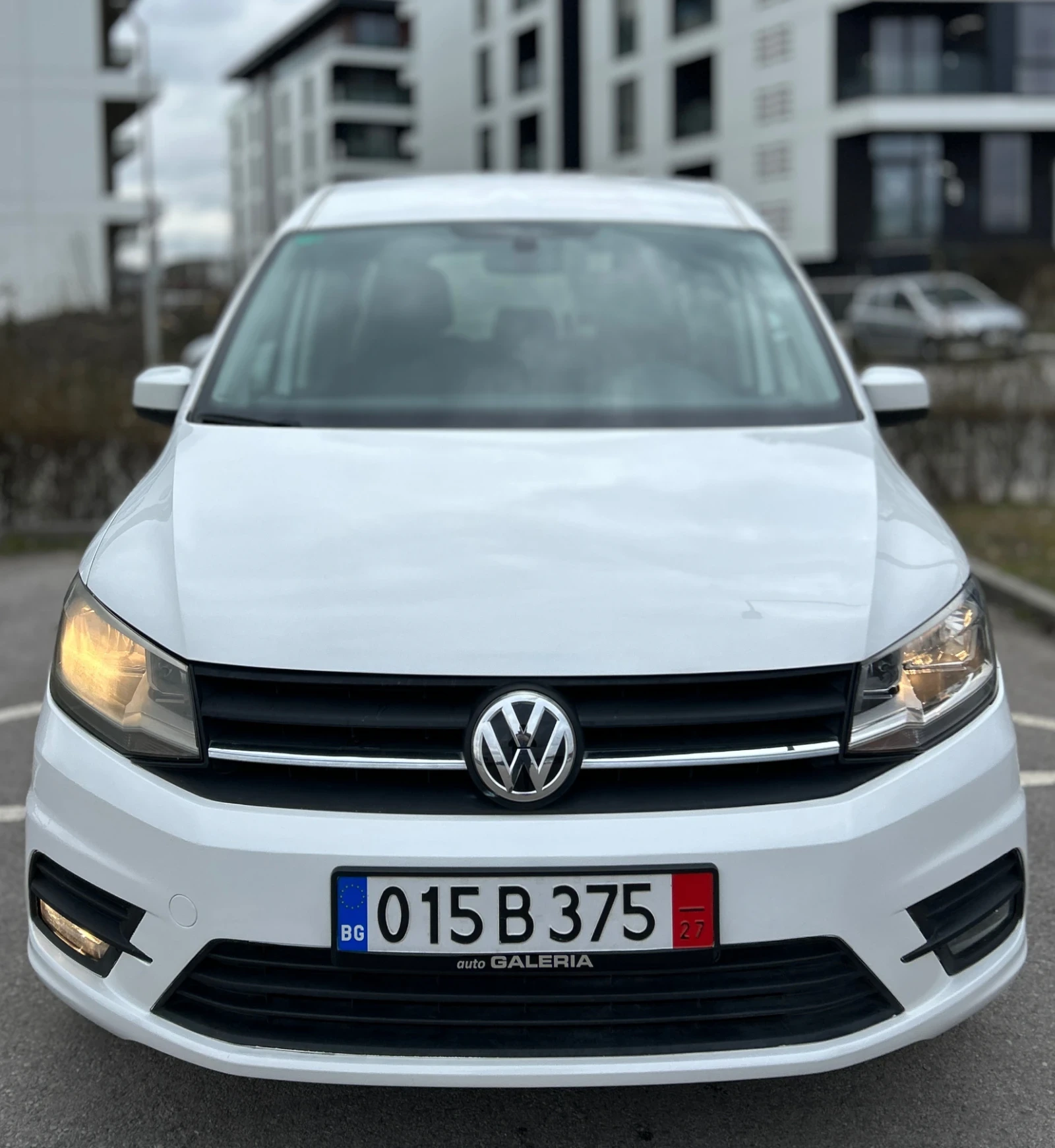 VW Caddy MAXI* ИНВАЛИДНО* 7МЕСТЕН - изображение 4