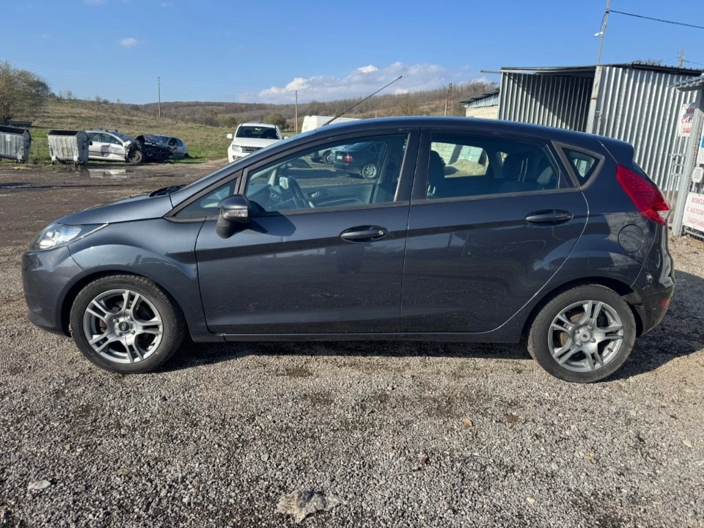 Ford Fiesta 1.6 tdci, снимка 3 - Автомобили и джипове - 53773630