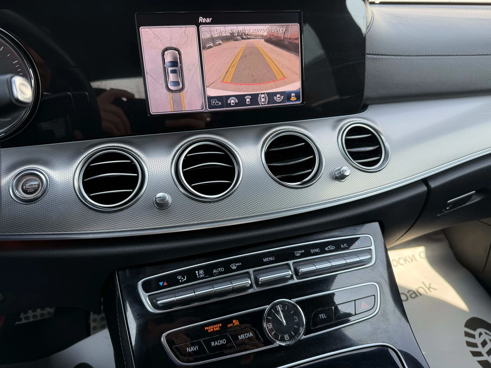 Mercedes-Benz E 220 АМГ пакет/Седан, снимка 12 - Автомобили и джипове - 53894124