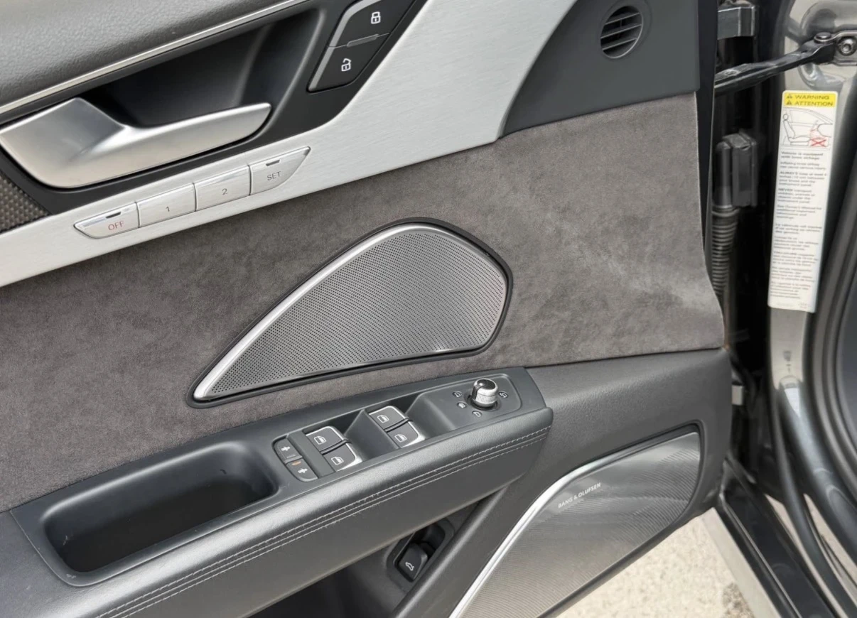 Audi S8 B&O * Soft Close * Обдухване * 360 Камера * Carfax, снимка 10 - Автомобили и джипове - 54039029