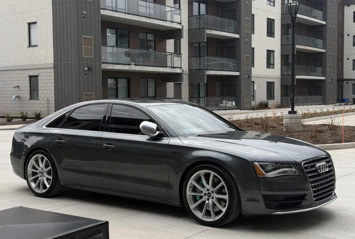 Audi S8 B&O * Soft Close * Обдухване * 360 Камера * Carfax, снимка 3 - Автомобили и джипове - 54039029