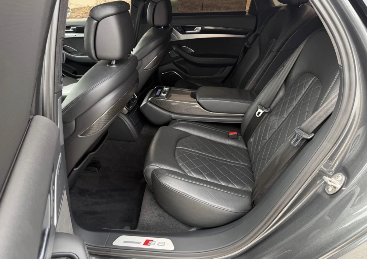 Audi S8 B&O * Soft Close * Обдухване * 360 Камера * Carfax, снимка 14 - Автомобили и джипове - 54039029