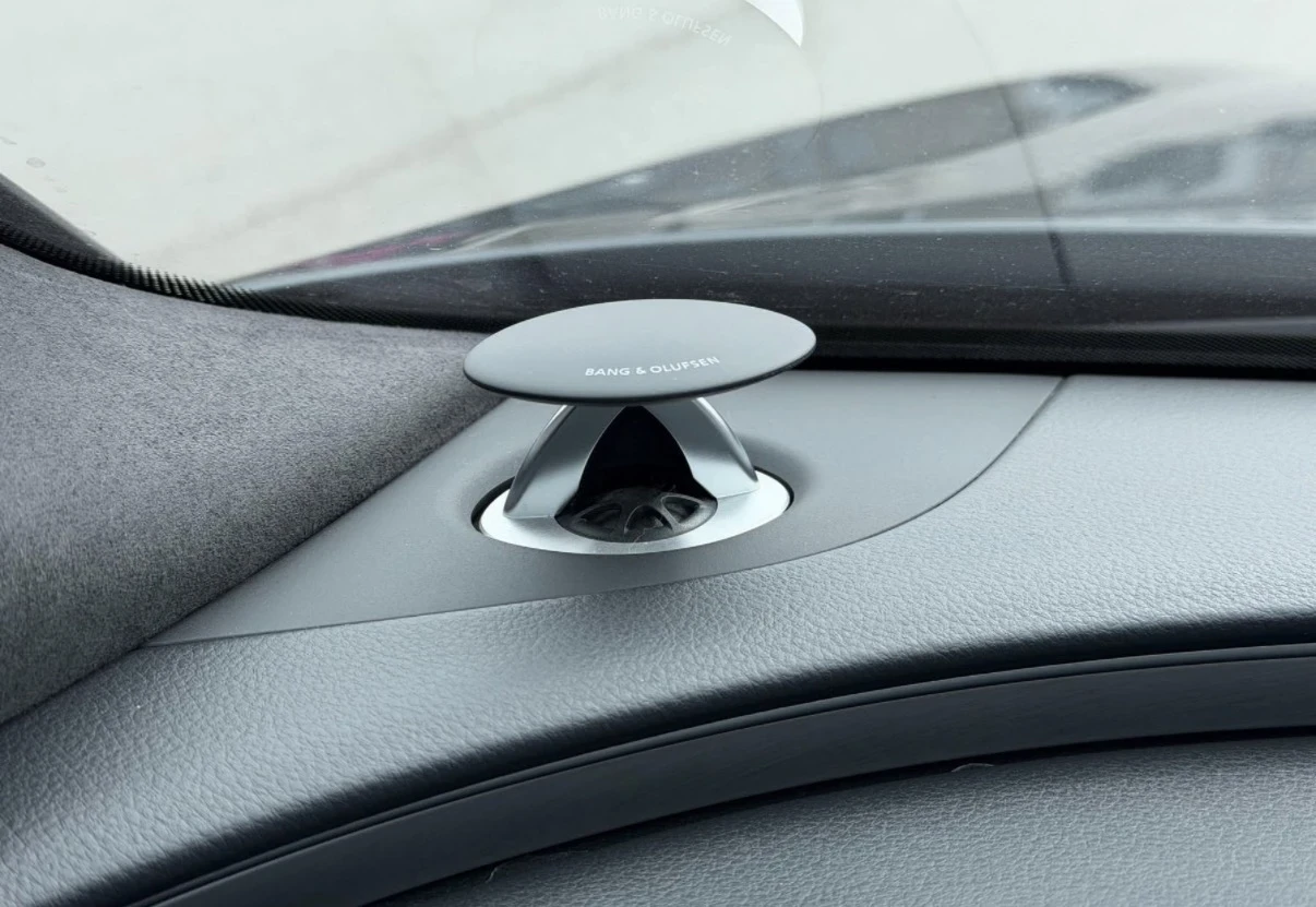 Audi S8 B&O * Soft Close * Обдухване * 360 Камера * Carfax, снимка 13 - Автомобили и джипове - 54039029