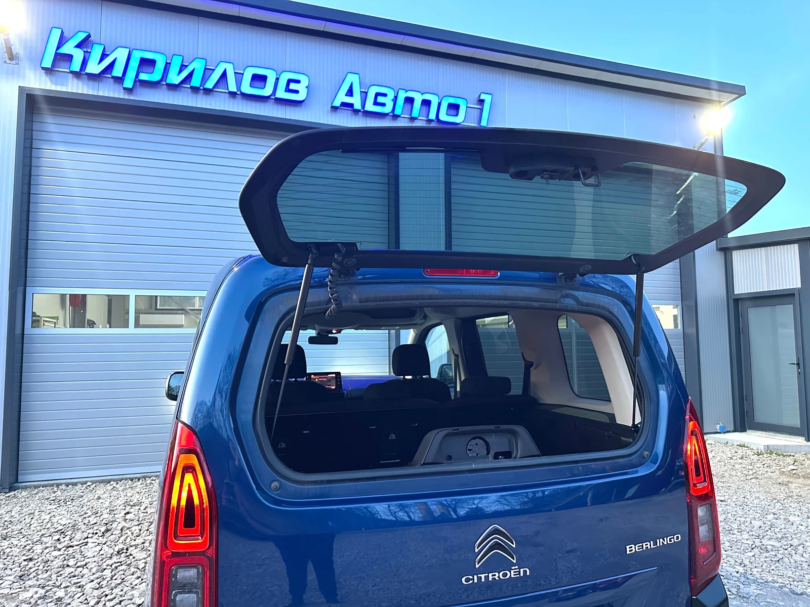 Citroen Berlingo HDI KEYLESS CARPLAY ПОДГРЕВИ ЛЕД ТОП СЪСТОЯНИЕ, снимка 14 - Автомобили и джипове - 54163851