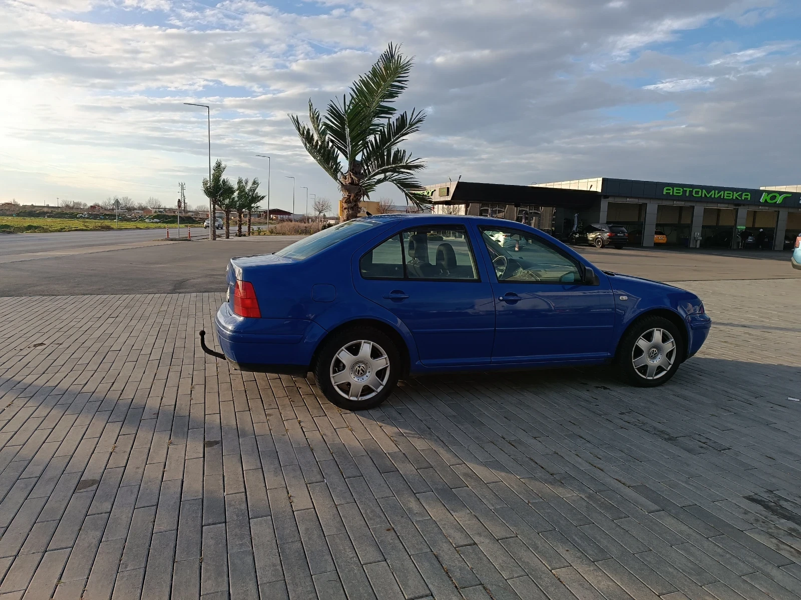VW Bora Седан , снимка 4 - Автомобили и джипове - 54406409