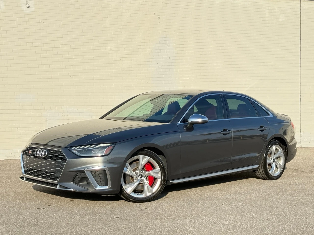 Audi S5 Progressiv/Red Interior/Carfax, снимка 2 - Автомобили и джипове - 54429970