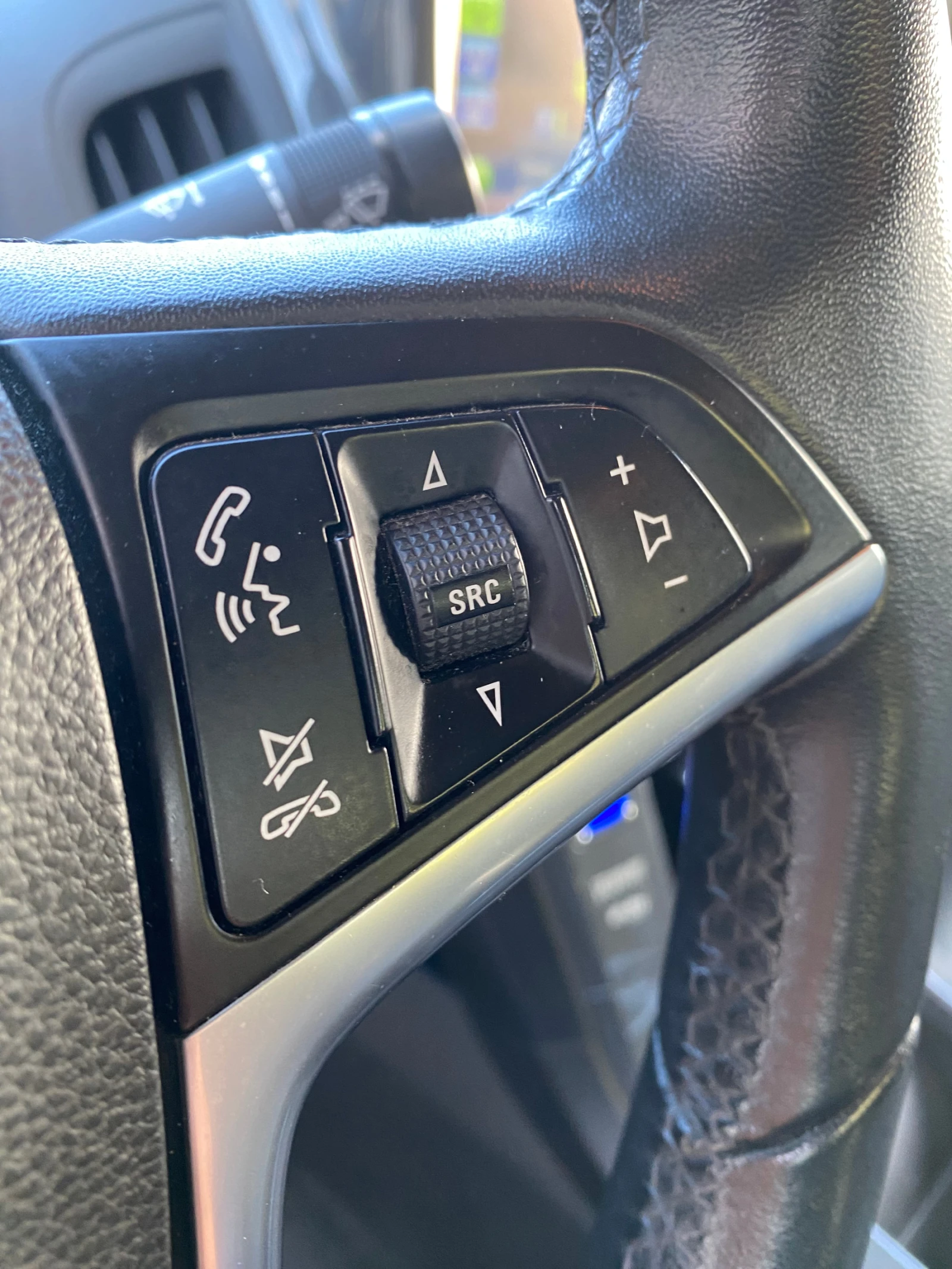 Opel Ampera, снимка 8 - Автомобили и джипове - 54459138