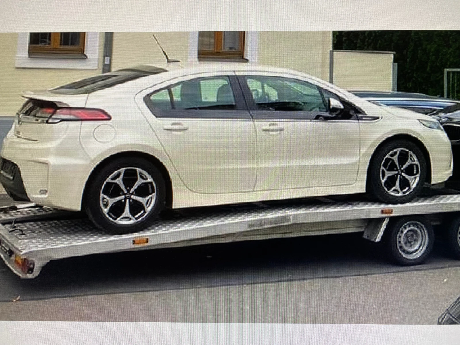 Opel Ampera, снимка 11 - Автомобили и джипове - 54459138