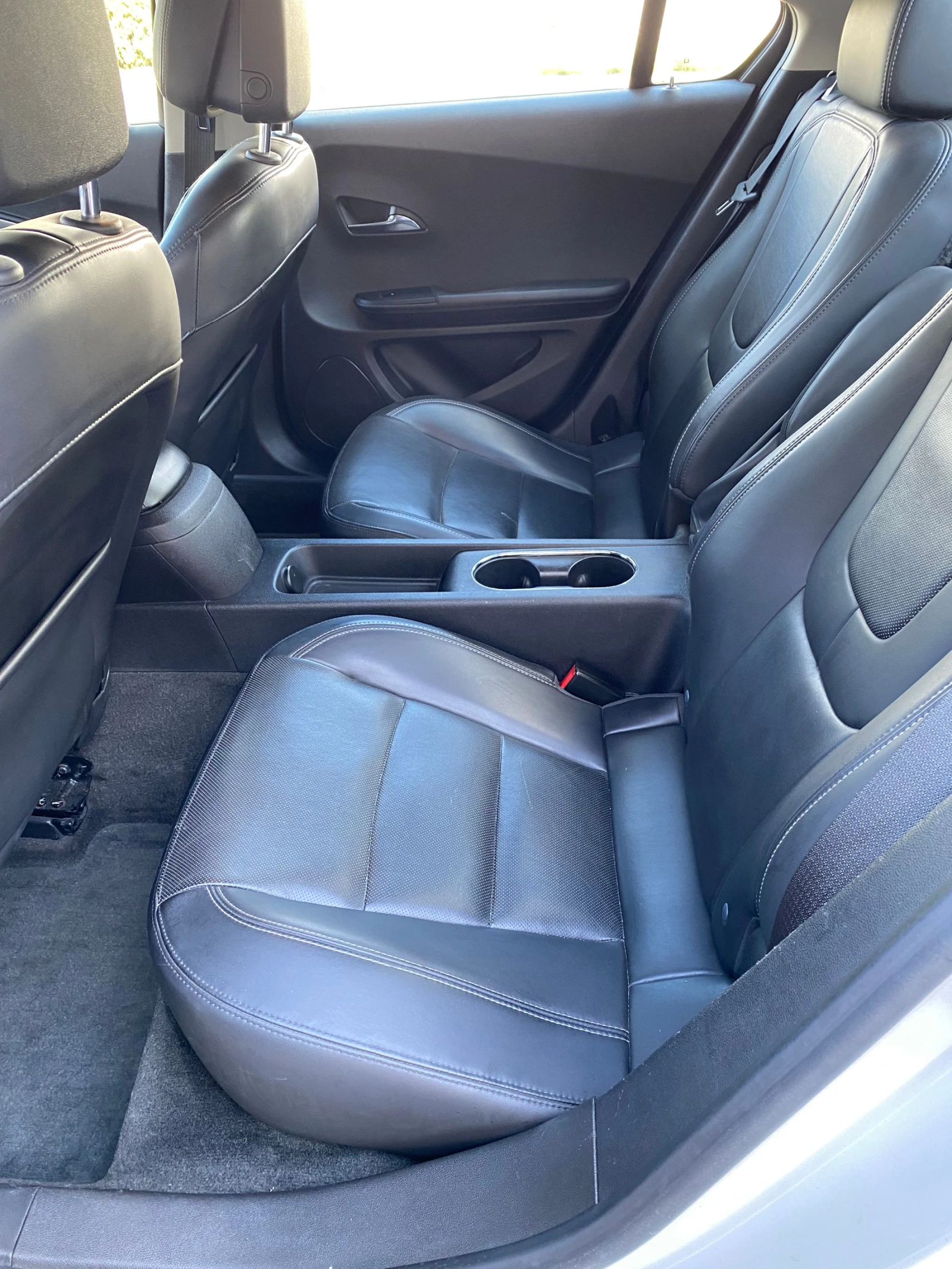 Opel Ampera, снимка 10 - Автомобили и джипове - 54459138