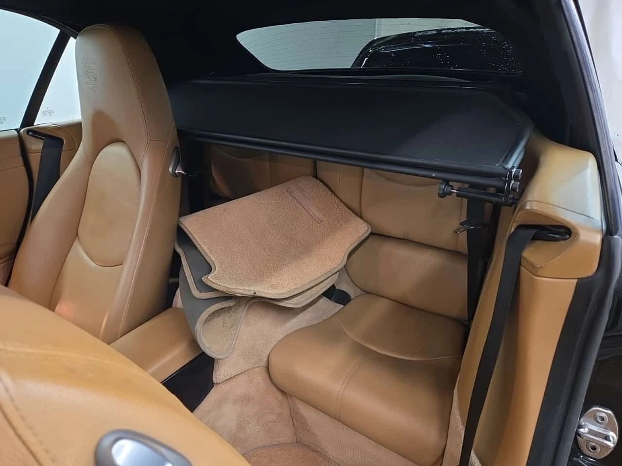Porsche 911 CARRERA 4S CABRIO| BOSE| ПОДГРЕВИ| , снимка 11 - Автомобили и джипове - 54710913
