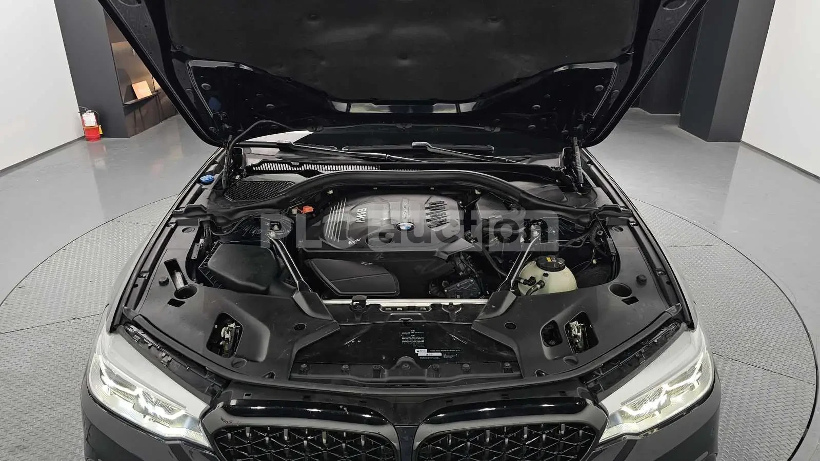 BMW 520 d M PACK| H KARDON| HEADS UP| ПАНО| ВКЛ.ТЕХНОТЕСТ, снимка 16 - Автомобили и джипове - 54752315