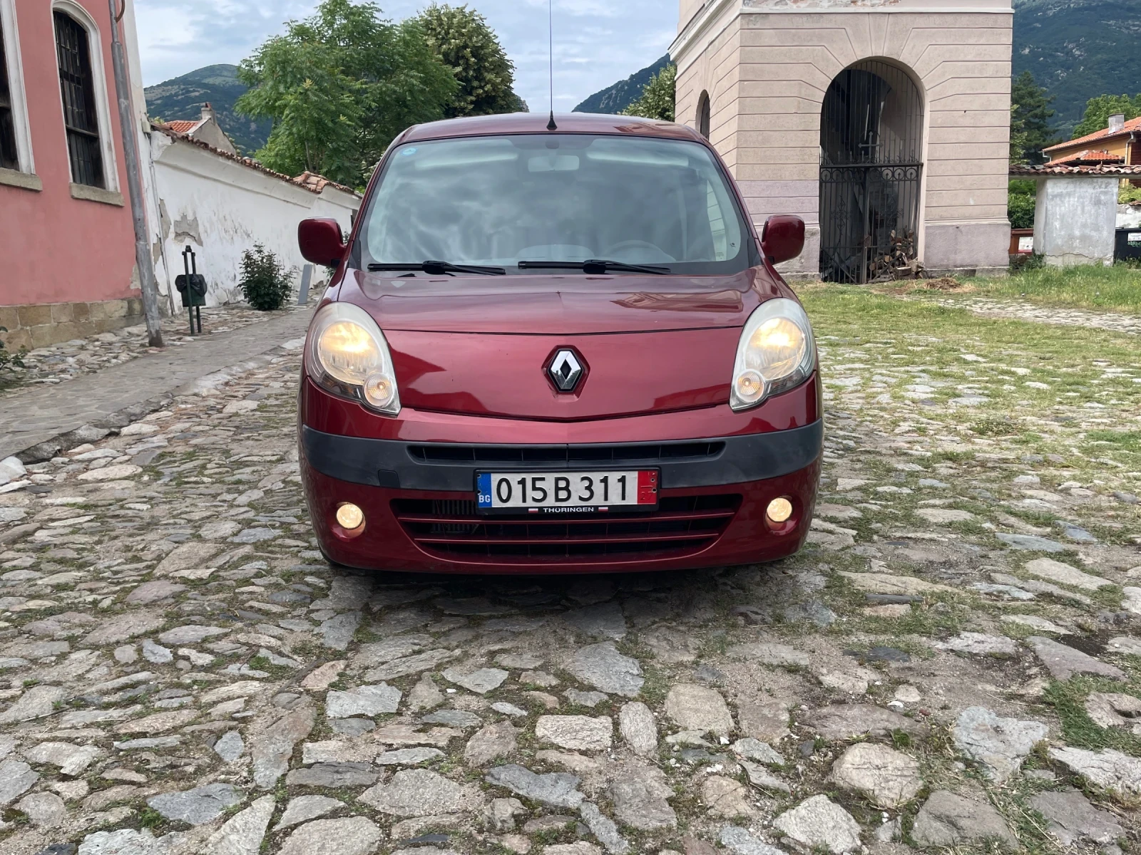 Renault Kangoo 1.5DCI 86ks ТОВАРОПЪТНИЧЕСКО КЛИМАТИК, снимка 8 - Автомобили и джипове - 55018280