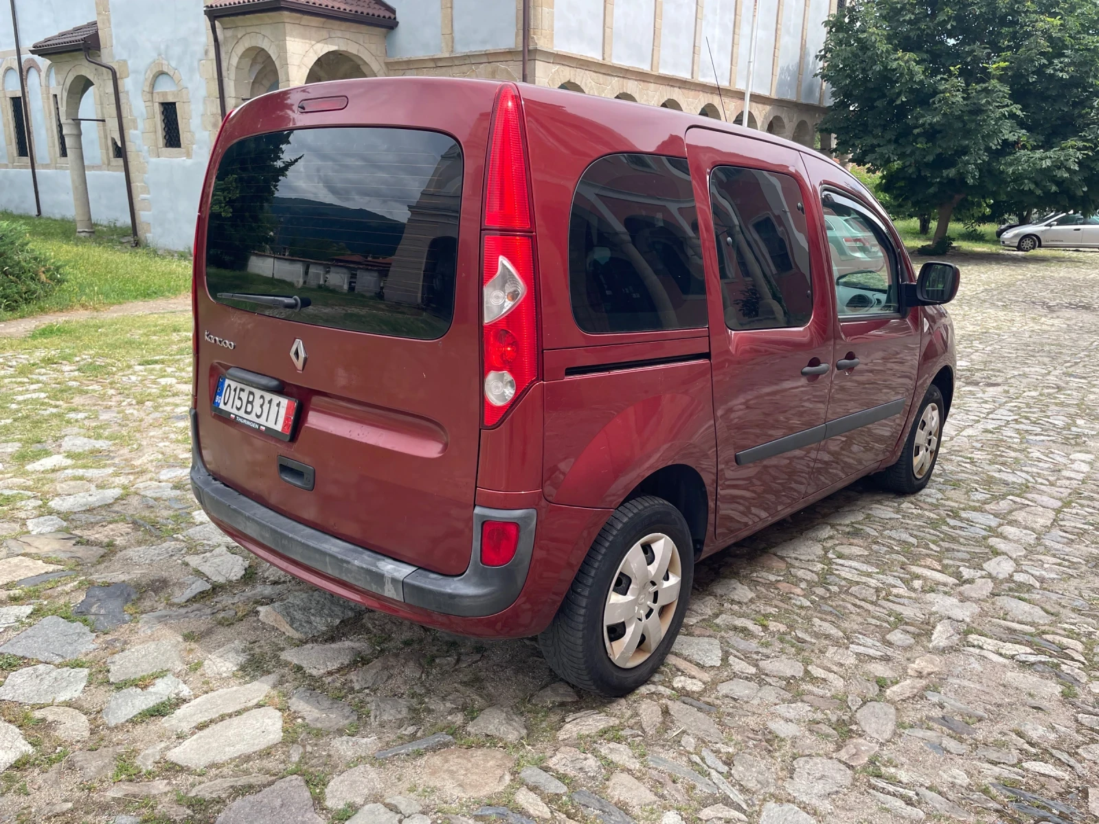 Renault Kangoo 1.5DCI 86ks ТОВАРОПЪТНИЧЕСКО КЛИМАТИК, снимка 5 - Автомобили и джипове - 55018280