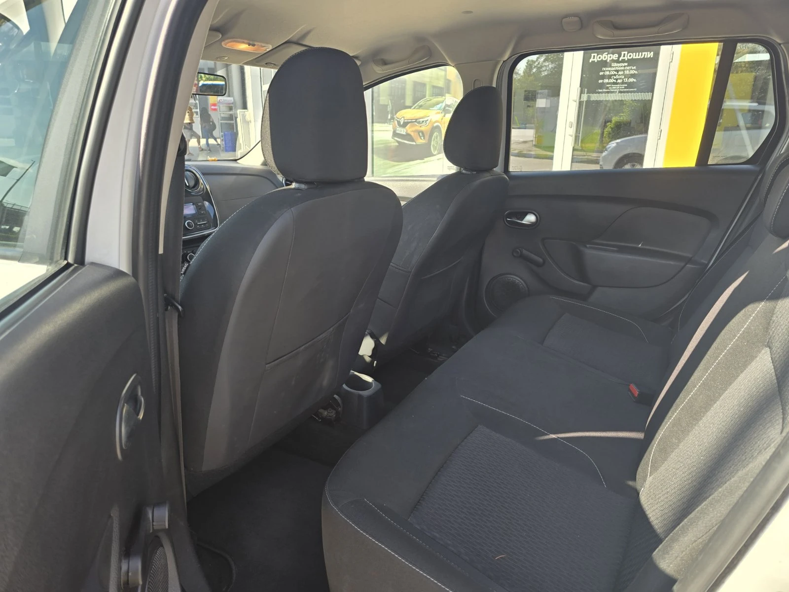 Dacia Logan 1.5 DCI, снимка 16 - Автомобили и джипове - 55393291