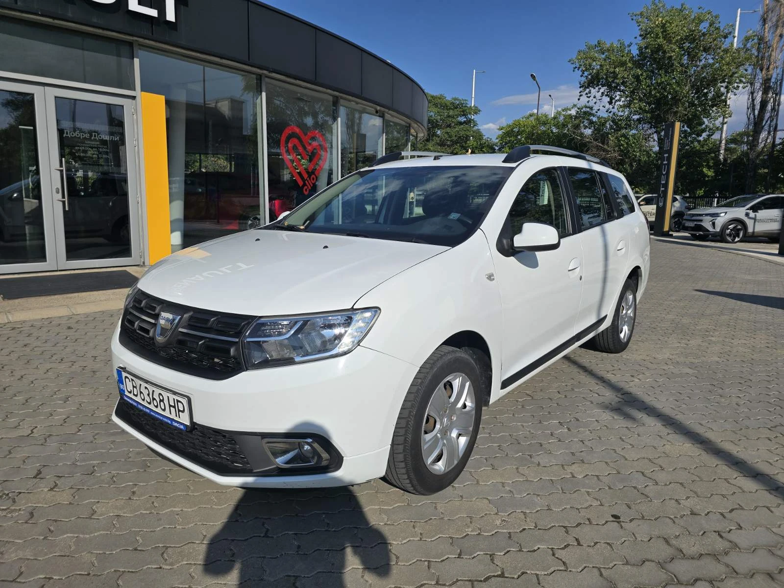 Dacia Logan 1.5 DCI, снимка 4 - Автомобили и джипове - 55393291