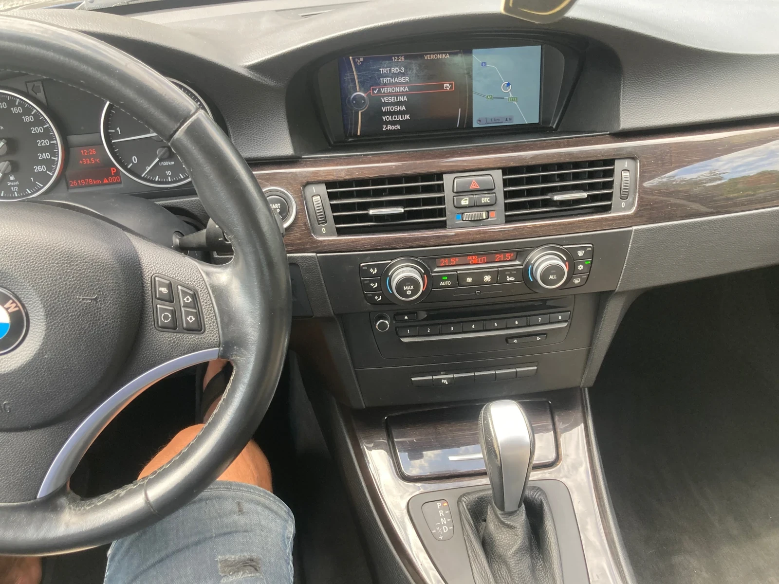 BMW 320, снимка 12 - Автомобили и джипове - 55430613