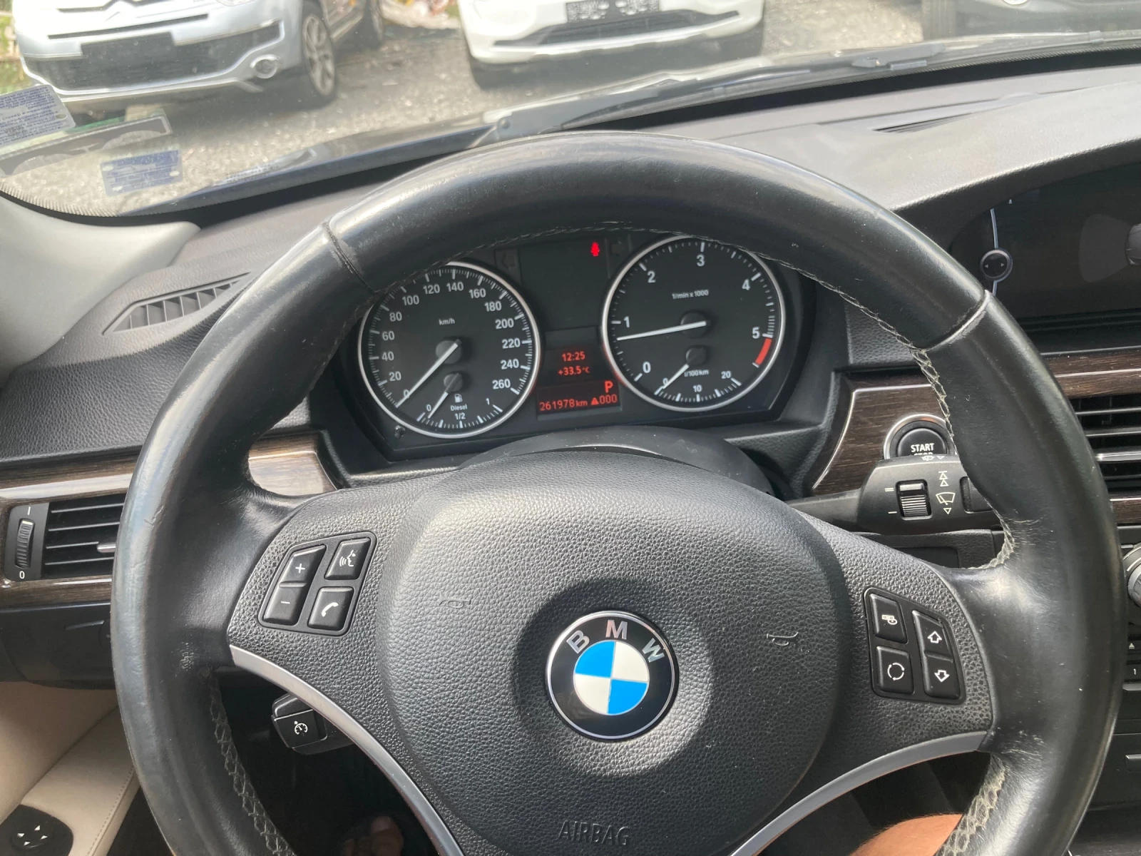BMW 320, снимка 11 - Автомобили и джипове - 55430613