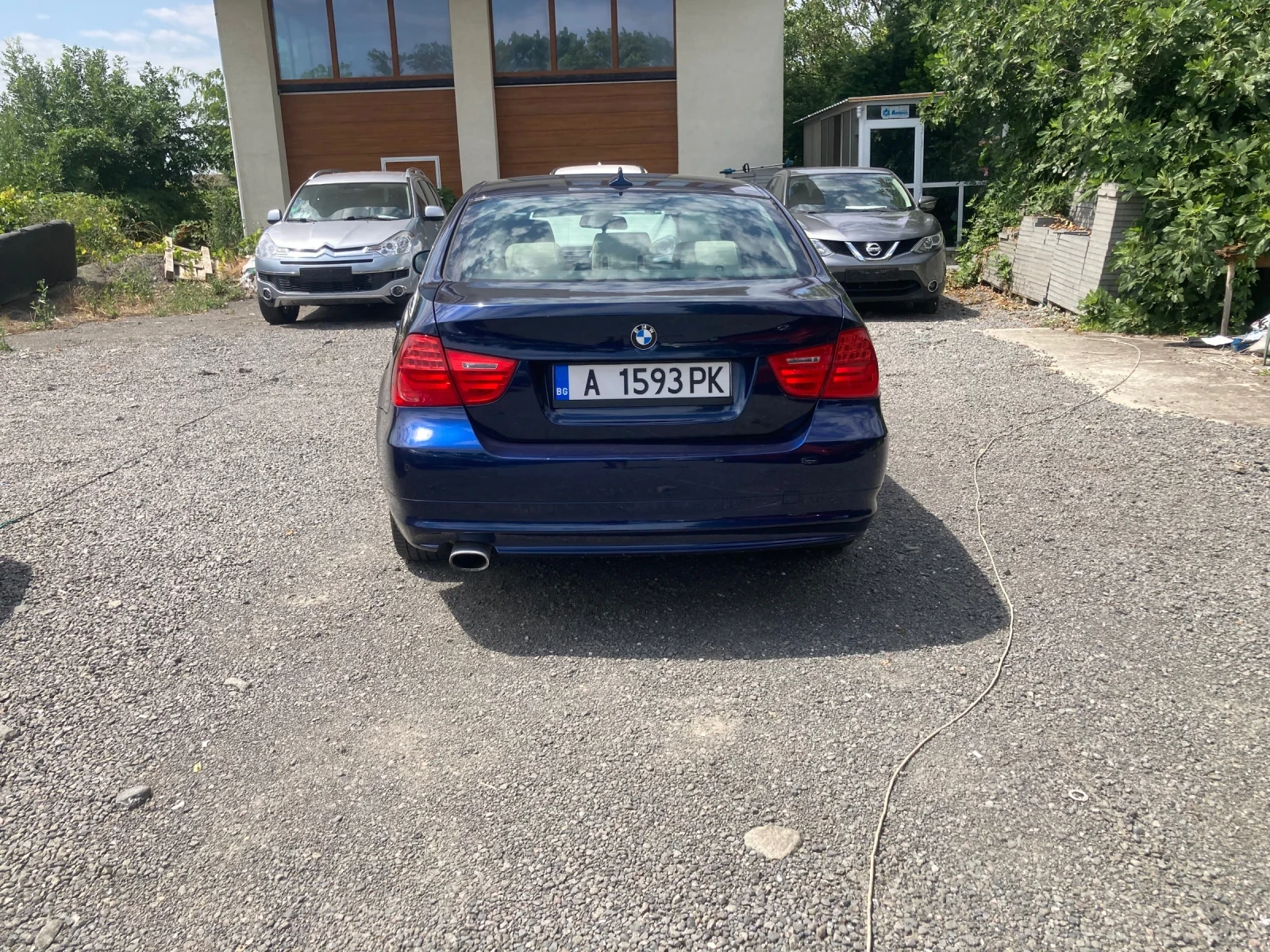 BMW 320, снимка 5 - Автомобили и джипове - 55430613
