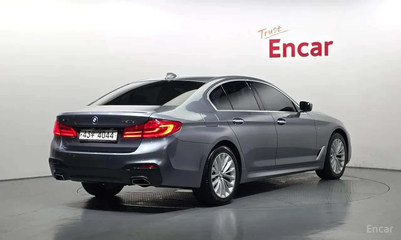BMW 520 КРАЙНА ЦЕНА ДО БЪЛГАРИЯ * АВТОКРЕДИТ, снимка 2 - Автомобили и джипове - 55571841