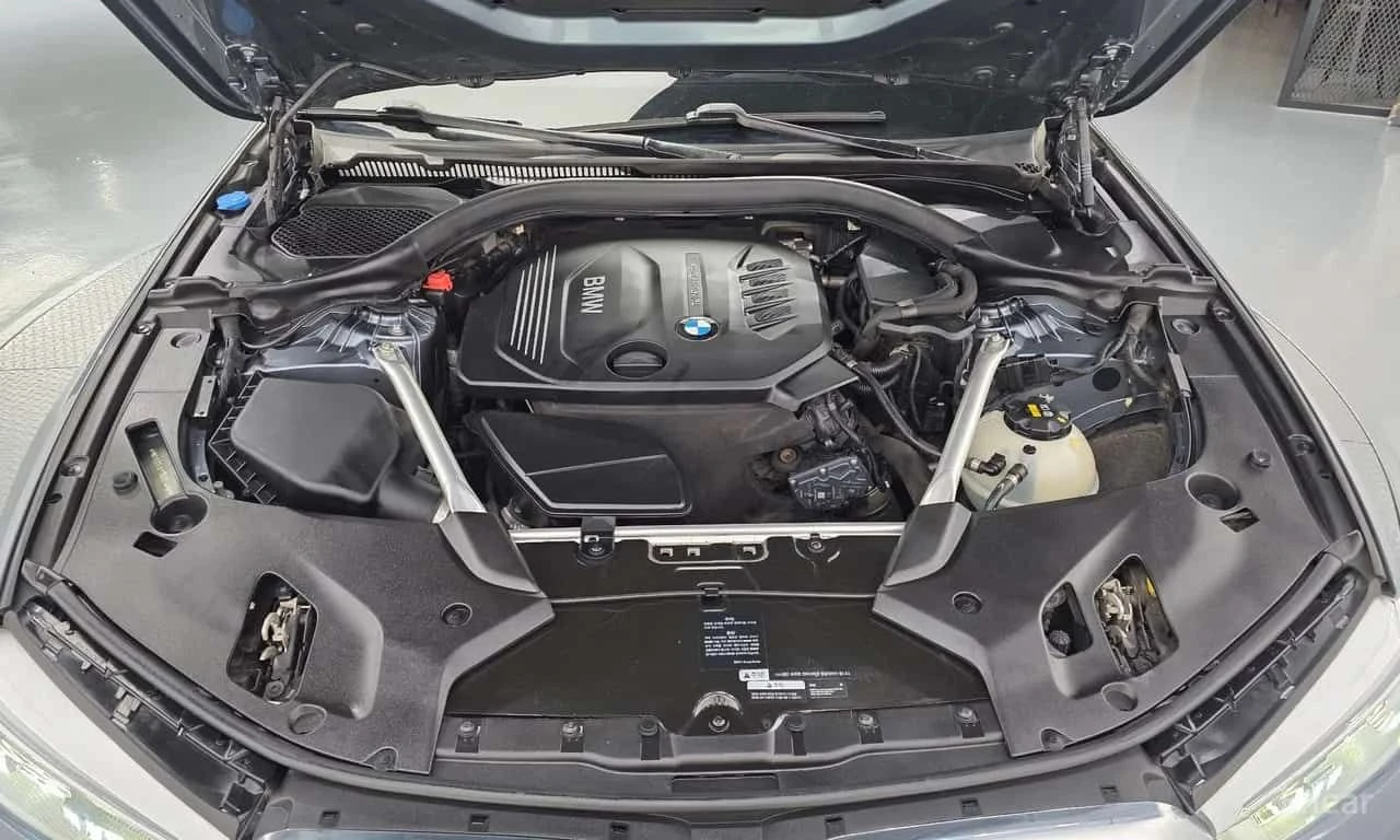 BMW 520 КРАЙНА ЦЕНА ДО БЪЛГАРИЯ * АВТОКРЕДИТ, снимка 6 - Автомобили и джипове - 55571841