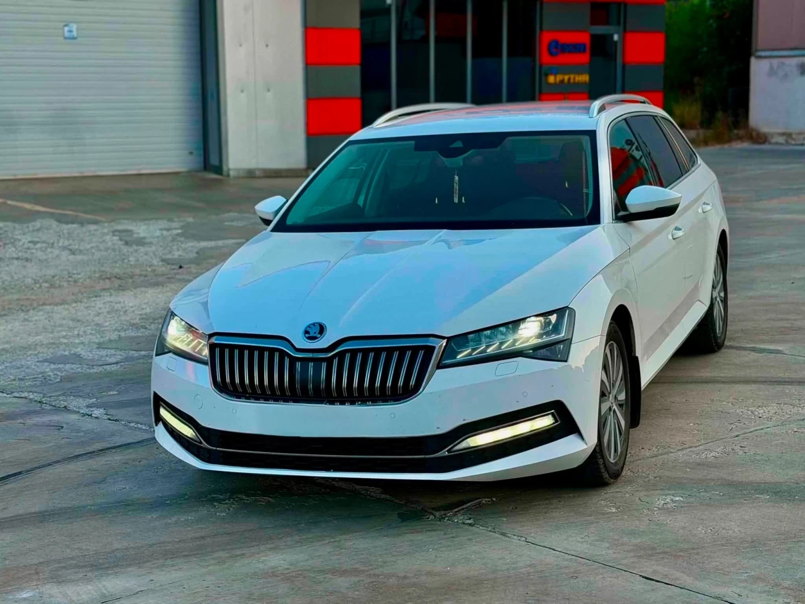 Skoda Superb, снимка 5 - Автомобили и джипове - 55579103
