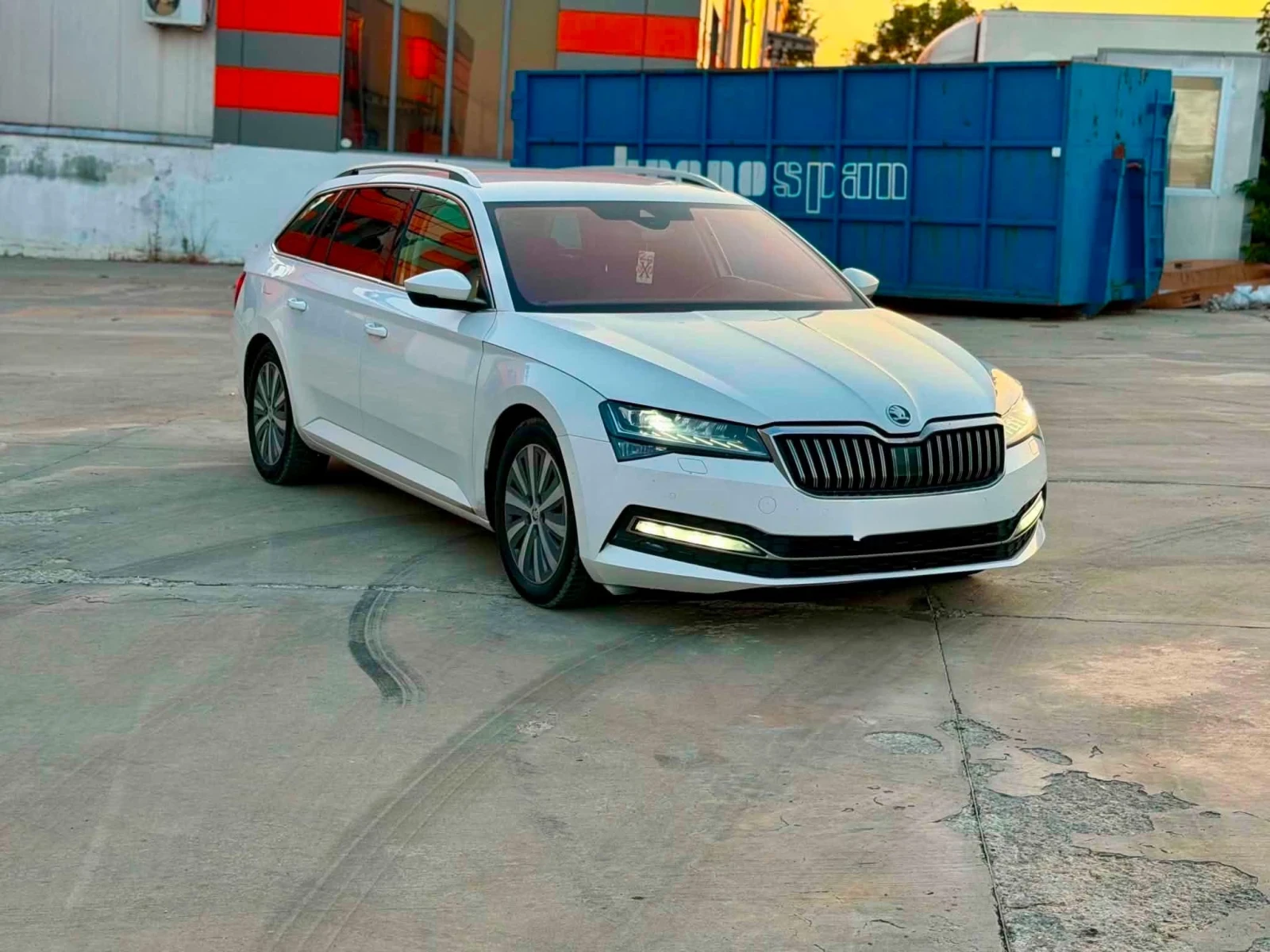 Skoda Superb, снимка 12 - Автомобили и джипове - 55579103