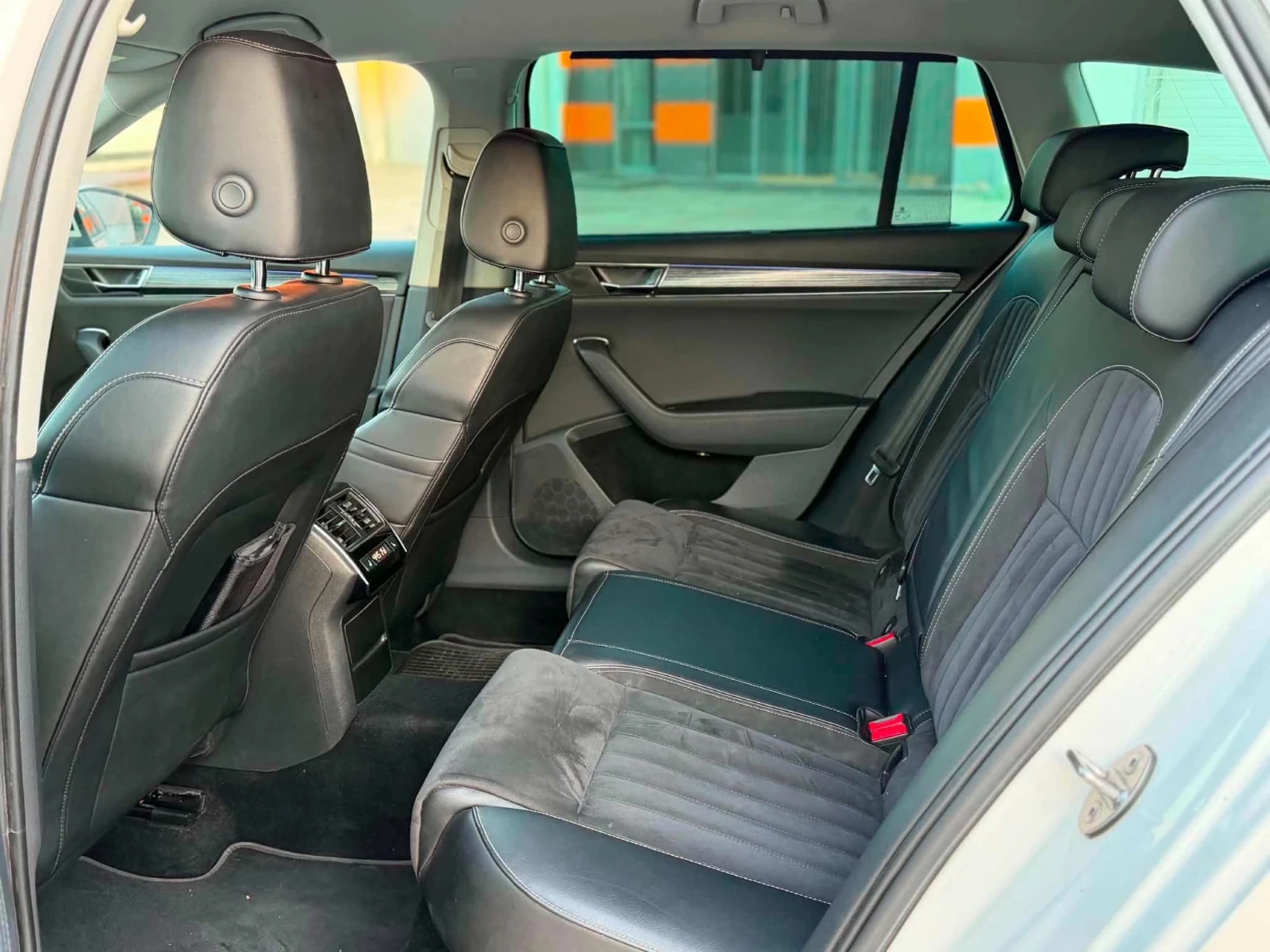 Skoda Superb, снимка 8 - Автомобили и джипове - 55579103
