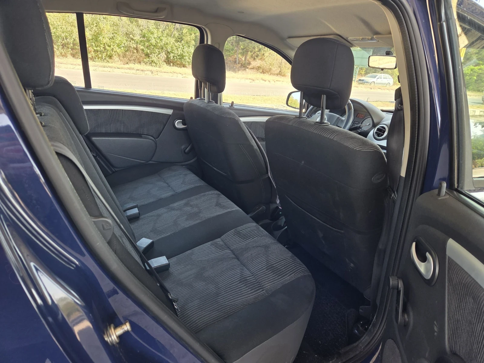 Dacia Sandero 1, 4 benzin 80 hp, снимка 11 - Автомобили и джипове - 55896773