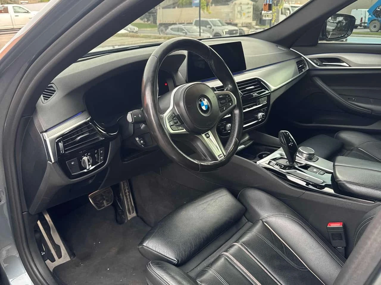 BMW 530 * 530i xDrive * АВТОКРЕДИТ БЕЗ ПЪРВОНАЧАЛНА ВНОСКА, снимка 5 - Автомобили и джипове - 56171980