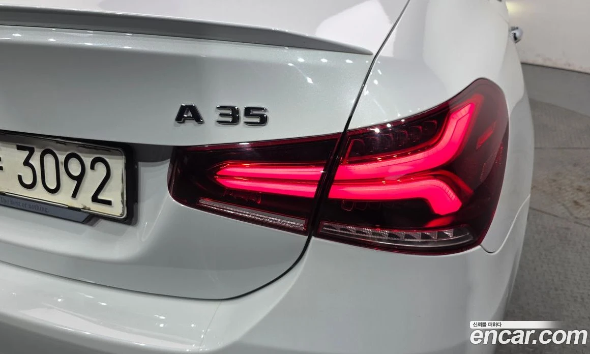 Mercedes-Benz A 35 4MATIC, снимка 9 - Автомобили и джипове - 56276911