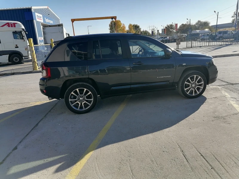 Jeep Compass * ДИЗЕЛ* * КОЖА* * НАВИГАЦИЯ* , снимка 7 - Автомобили и джипове - 47643907