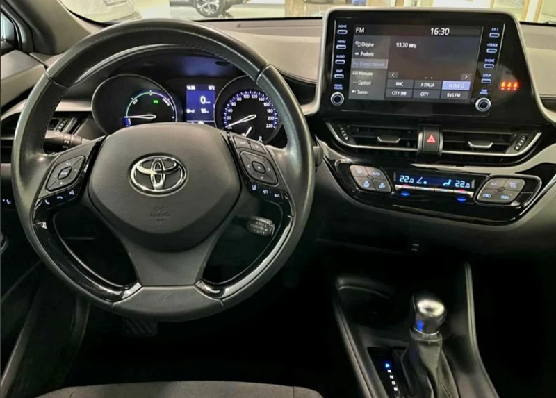 Toyota C-HR УНИКАТ 1.8 HYBRID * DISTRONIC* CAMERA* (LDA)(LTA), снимка 7 - Автомобили и джипове - 47666524