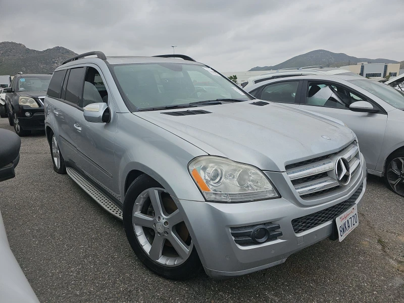 Mercedes-Benz GL 320 BlueTEC* Подгрев* Harman/Kardon* Keyless , снимка 2 - Автомобили и джипове - 48017865