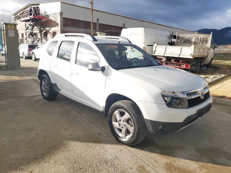 Dacia Duster, снимка 3 - Автомобили и джипове - 48471636