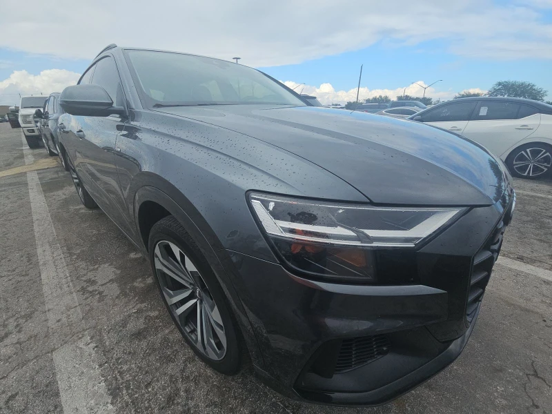 Audi Q8 S Line* B&O* Distronic* Black Optic* Обдух* Пано* , снимка 4 - Автомобили и джипове - 48891350