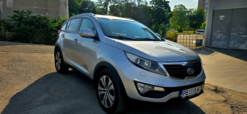 Kia Sportage, снимка 2 - Автомобили и джипове - 52278958