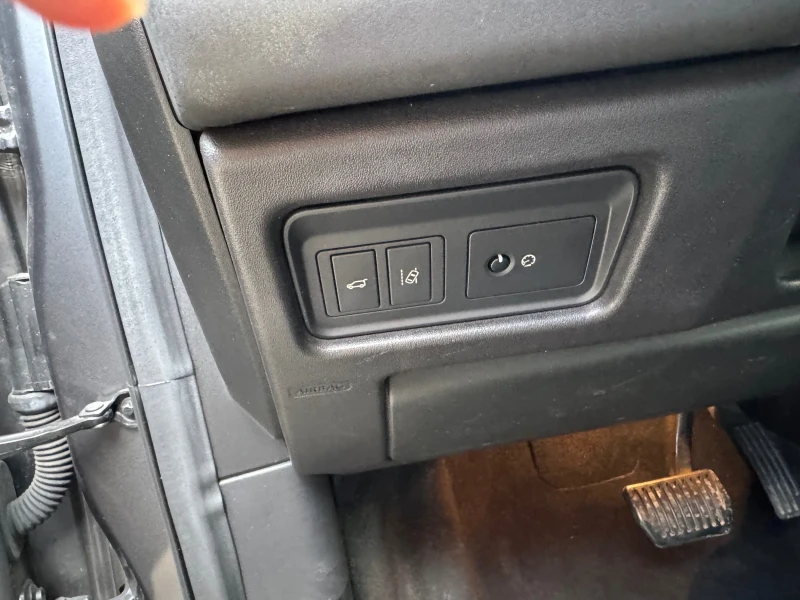 Land Rover Discovery Sport 133000км* NAVI* LED* КОЖА* КАМЕРА* 2.0d 4x4 150hp, снимка 5 - Автомобили и джипове - 52279523