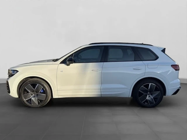 VW Touareg 3.0TSIe* 4MOTION* R-LINE* MATRIX* ПАНО* ГАРАНЦИЯ - изображение 7