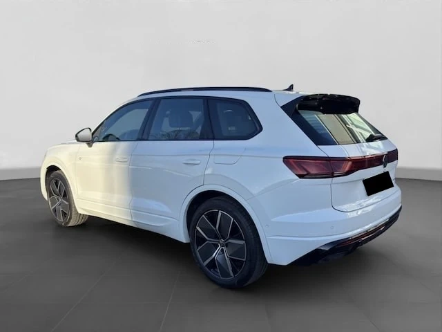 VW Touareg 3.0TSIe* 4MOTION* R-LINE* MATRIX* ПАНО* ГАРАНЦИЯ - изображение 4