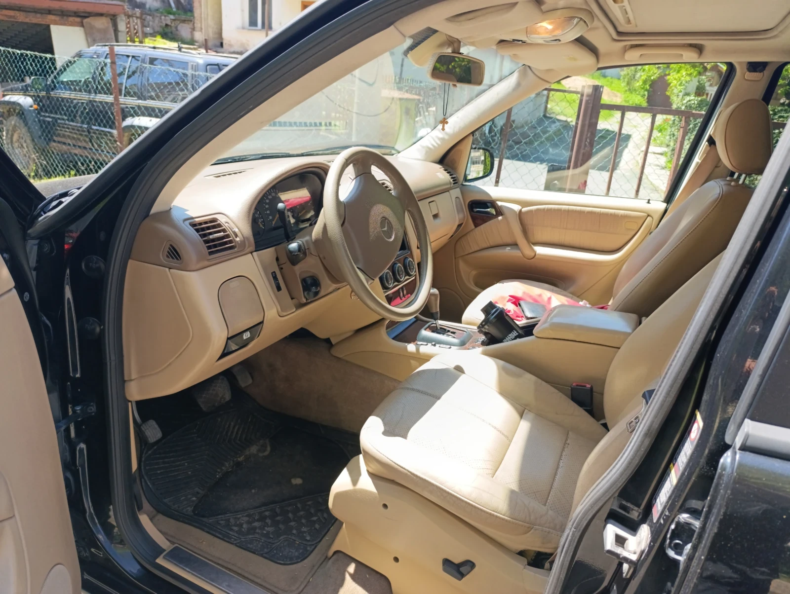 Mercedes-Benz ML 270  - изображение 5