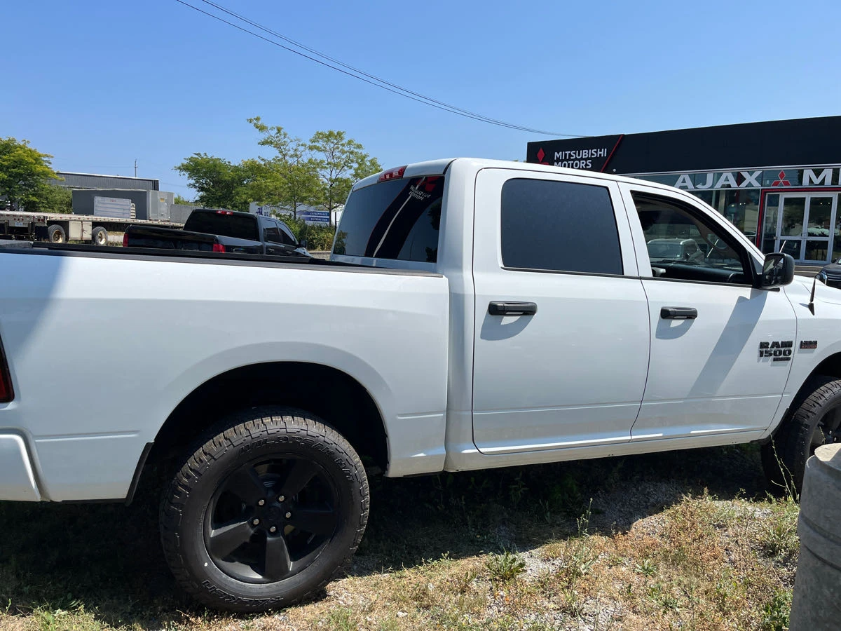 Dodge RAM 1500 4WD 5.7L* АвтоФинансиране* (Carfax) - изображение 3