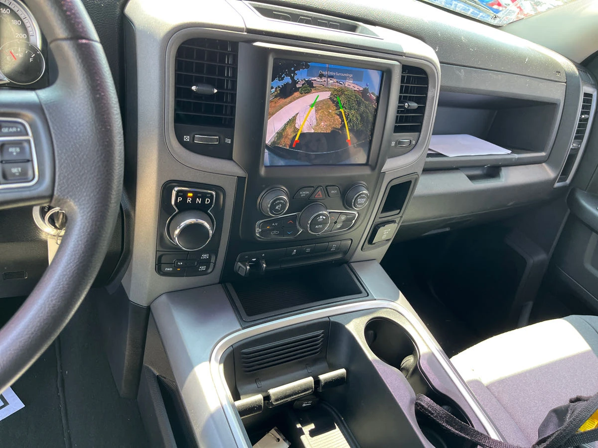Dodge RAM 1500 4WD 5.7L* АвтоФинансиране* (Carfax) - изображение 9