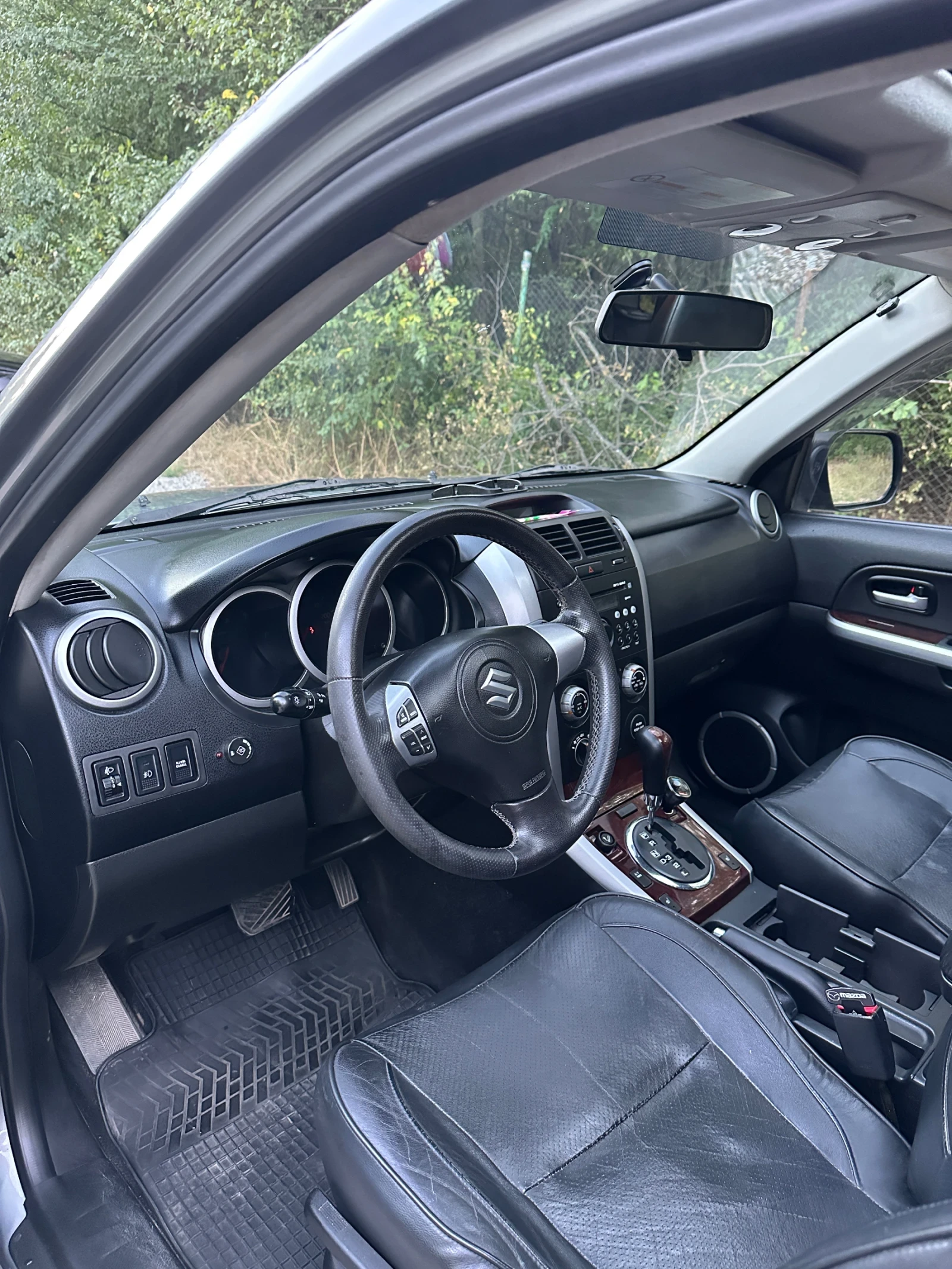 Suzuki Grand vitara, снимка 4 - Автомобили и джипове - 54072067